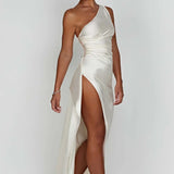 Olśniewająca sukienka na sylwestra wieczorowa