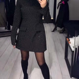 Little Black Luxe™ – Sukienka z Delikatnym Połyskiem